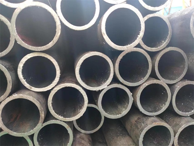 泉州10#结构用无缝钢管